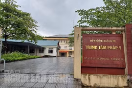 Bắt tạm giam Giám đốc Trung tâm pháp y tỉnh Quảng Trị 