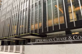 Tòa án Nga ra lệnh tịch thu gần 440 triệu USD của ngân hàng lớn nhất Mỹ