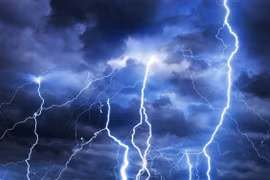 Bắc Kạn: Bị sét đánh tử vong khi trú mưa trên nương