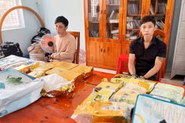 Bắt 2 đối tượng vận chuyển hơn 18 kg ma túy từ Campuchia về Việt Nam