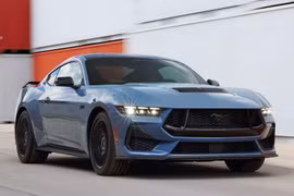 Ford lại triệu hồi 30.735 xe thể thao Mustang vì lỗi vô lăng