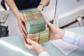 Cả nước thu ngân sách 2 tháng đầu năm đạt gần 400.000 tỷ đồng