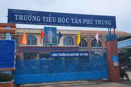 Mất chức hiệu trưởng vì đánh học sinh