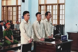 Dùng súng hơi tự chế bắn trả thù cho cháu ruột, 3 thanh niên lãnh án