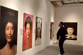 Triển lãm “Lily, đi trong những giấc mộng của nàng” mừng Ngày Quốc tế Phụ nữ