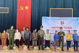  Tổ chức “Tháng ba biên giới” tại xã Ia Lang