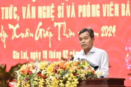 Lãnh đạo tỉnh Gia Lai gặp mặt đại diện trí thức, văn nghệ sĩ và đội ngũ người làm báo