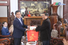 Thường trực Tỉnh ủy Gia Lai thăm, chúc Tết các đơn vị, cá nhân