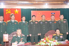 Binh đoàn 15 sơ kết hoạt động kết nghĩa với đơn vị quân đội Lào