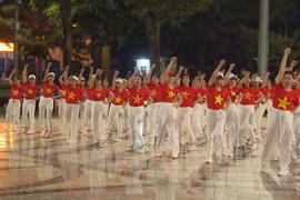 Chư Păh tổ chức giao lưu dân vũ thể thao chào mừng dịp kỷ niệm 30-4 và 1-5