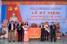 Xã Đê Ar kỷ niệm 30 năm ngày thành lập