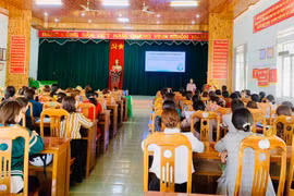 Ra mắt câu lạc bộ phụ nữ nói không với “tín dụng đen” 