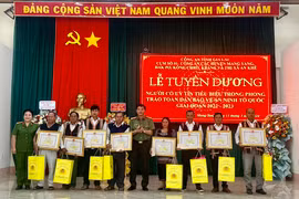 Tuyên dương 57 người có uy tín tiêu biểu trong phong trào toàn dân bảo vệ an ninh Tổ quốc 