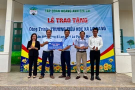 Khánh thành phân hiệu Trường Tiểu học xã Lơ Pang tại làng B'Len