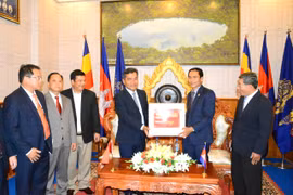 Tiếp tục vun đắp mối quan hệ đoàn kết hữu nghị, láng giềng bền chặt