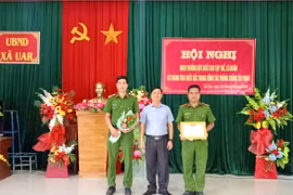 Xã Uar khen thưởng tập thể, cá nhân bắt giữ đối tượng trộm cắp liên tỉnh