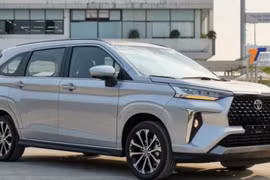 Cập nhật giá xe Toyota Veloz Cross tháng 9-2024