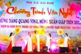 An Khê tổ chức chương trình văn nghệ mừng Đảng quang vinh, mừng Xuân Giáp Thìn 2024