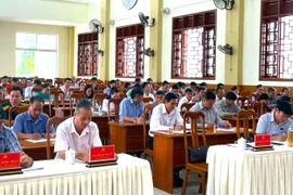 An Khê: 150 cán bộ chủ chốt nghiên cứu, học tập các văn bản của Đảng. Ảnh: Ngọc Minh