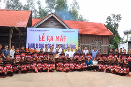 Ra mắt Câu lạc bộ Cồng chiêng nữ làng Leng