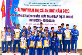 Trao 26 bộ huy chương cho vận động viên đạt Giải Vovinam thị xã An Khê