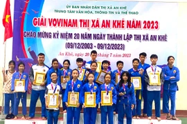 Trao 26 bộ huy chương cho vận động viên đạt Giải Vovinam thị xã An Khê