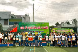  Bế mạc Giải vô địch bóng đá nam 7 người thị xã An Khê