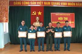 An Khê: 10 thí sinh tham gia hội thi bí thư chi bộ quân sự giỏi