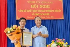 Công bố quyết định chuẩn y Phó Bí thư Thành ủy Pleiku 