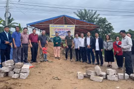 Khởi công xây nhà tình nghĩa cho hộ nghèo xã Đak Tơ Ver 