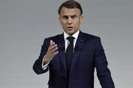 Tổng thống Macron cảnh báo phe cực hữu muốn rời NATO