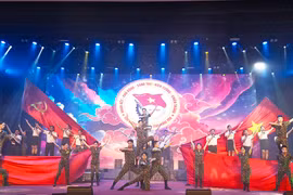 80 năm vang mãi bản hùng ca