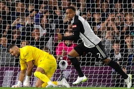 Gục ngã loạt luân lưu, Tottenham bị loại từ vòng 2 League Cup