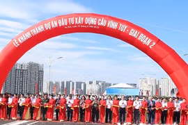 Thủ tướng Chính phủ cắt băng khánh thành Cầu Vĩnh Tuy giai đoạn 2