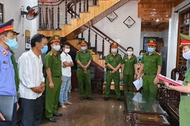 Kê khống hơn 1.200 mộ giả để chiếm đoạt hơn 2,2 tỷ đồng của Nhà nước