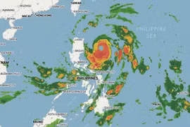 Bão Doksuri dự kiến đạt sức mạnh siêu bão khi tiến thẳng về Trung Quốc