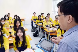 'Nóng' chuyện học ngoại ngữ để sử dụng hay để thi