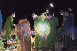 Điều tra vụ án giết người phi tang xác trên sông Sêrêpốk