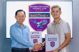 HLV Hoàng Anh Tuấn và Tiến Linh tái hợp Hồ Tấn Tài tại CLB Bình Dương