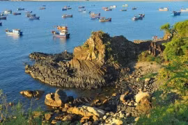 Ghềnh Đá Đĩa - Danh thắng thiên nhiên kỳ thú hấp dẫn du khách ở Phú Yên