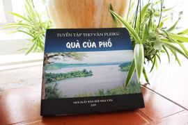 14 năm “Quà của phố”
