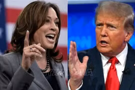 Đại hội đảng kết thúc, 'cặp đấu' Harris-Trump chạy nước rút