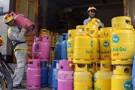 Giá gas trong nước giảm tháng thứ 3 liên tiếp