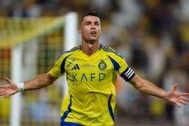 Ronaldo lập siêu phẩm giúp Al-Nassr chiến thắng, áp sát mốc 900 bàn thắng