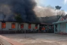 Bộ GD-ĐT chia buồn, thăm hỏi nạn nhân vụ cháy trường bán trú ở Sơn La 