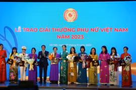 Vinh danh 7 tập thể, 19 cá nhân nhận Giải thưởng Phụ nữ Việt Nam năm 2022 và 2023 