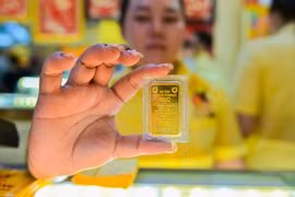 Giá vàng hôm nay (13-9): Kim loại quý bất ngờ lập đỉnh mới