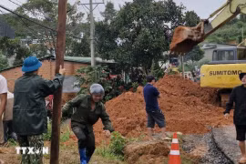 Vụ sạt lở tại Lâm Đồng: Hai người thương vong, Quốc lộ 27 đã thông tuyến