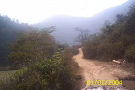 Nơi ấy, ngày chưa yên ả