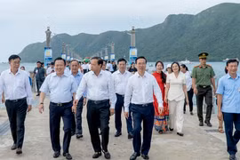 Chủ tịch nước dự Lễ khởi công và khánh thành các công trình quan trọng tại Côn Đảo